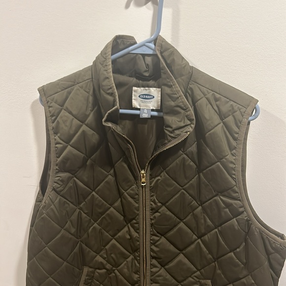 Green Old Navy Vest - Picture 3 of 3